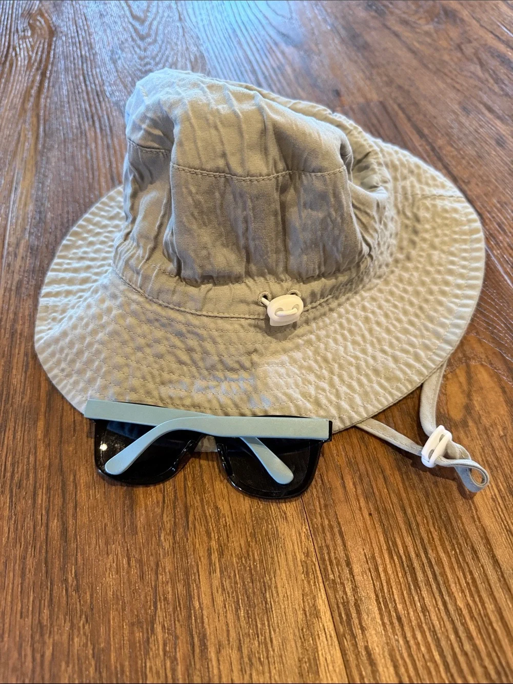 N/A light gray